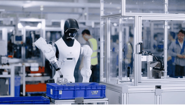 智元下线第1万台，人形机器人“量产竞赛”要来了吗？