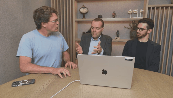 图 | 中间为西德（来源：OpenAI Forum）