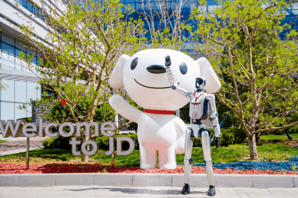   荣耀机器人“元气仔”