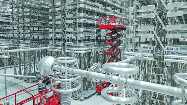 　　▲江苏±800千伏特高压直流工程换流站 图源：国资委官网