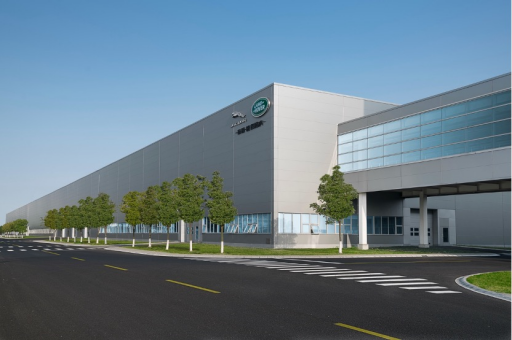 图为：奇瑞捷豹路虎智造基地