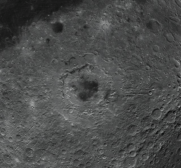 人类首次拍到月球东方海！隐藏38亿年