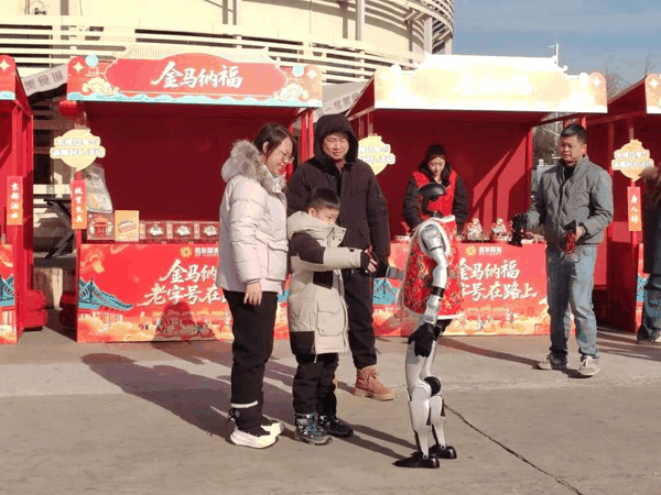 北京高速公路服务区新春市集。图/北京发布微信公众号 