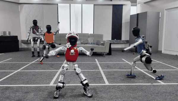 专访松延动力姜哲源;春晚;牌桌;排位赛