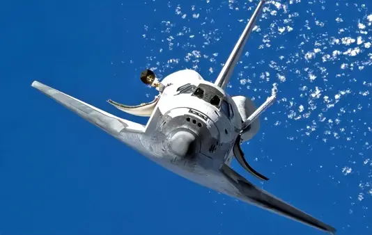 航天飞机返回时爆炸：1400℃热空气席卷整个机舱，宇航员全部遇难