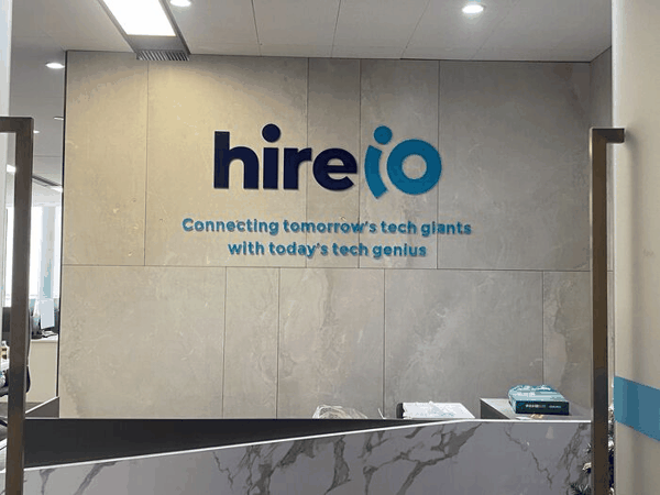 03“大练AI”：海外大厂强制AI化，国内出海企业加速超车