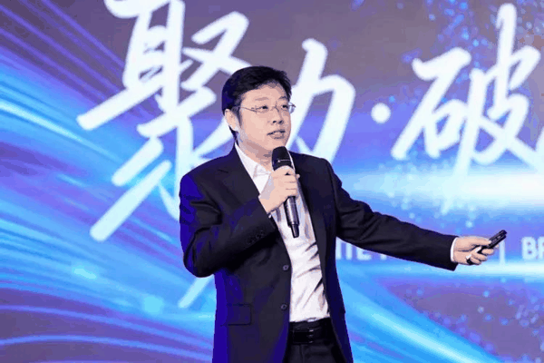 电话邦创始人&CEO 毛羽建