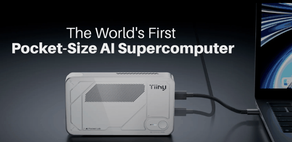 图为 Tiiny AI Pocket Lab，能本地运行大模型，即插即用｜图片来源：Tiiny AI 官网
