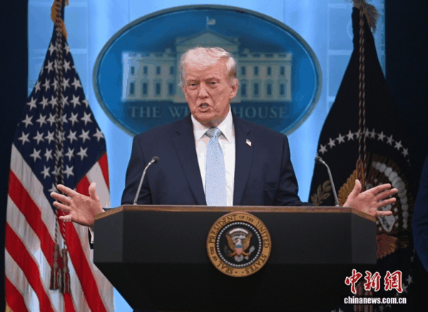 当地时间4月6日，华盛顿，美国总统特朗普就伊朗战事在白宫举行记者会。<a 