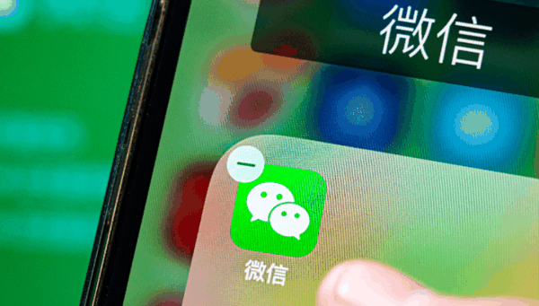 【评论】AI写号狂赚200万被封？没有温度的流量生意注定走不远