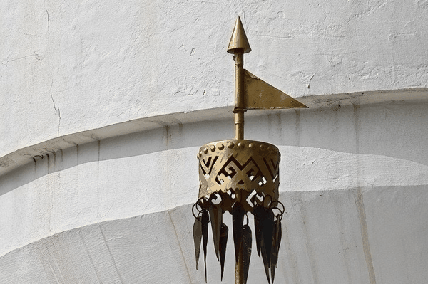 原图放大后画面非常扎实清晰且没有明显算法介入，纯正的光学味道