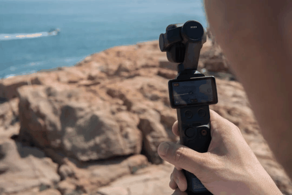 大疆 OSMO Pocket 4P｜图片来源：极客公园
