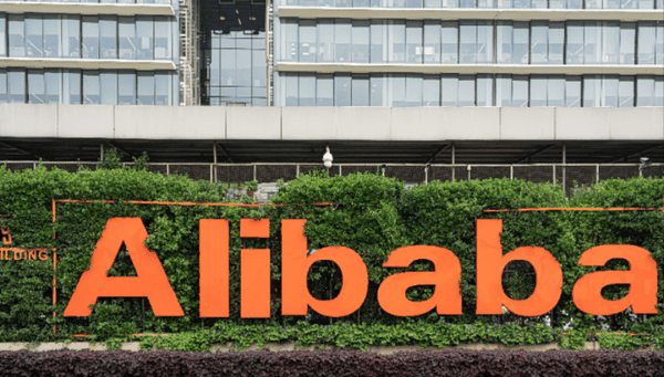阿里绩后股价大涨，CEO吴泳铭称未来AI基建投入将远超3800亿