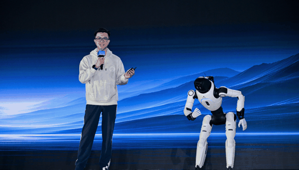 具身头部玩家;营收;十亿俱乐部;硬件