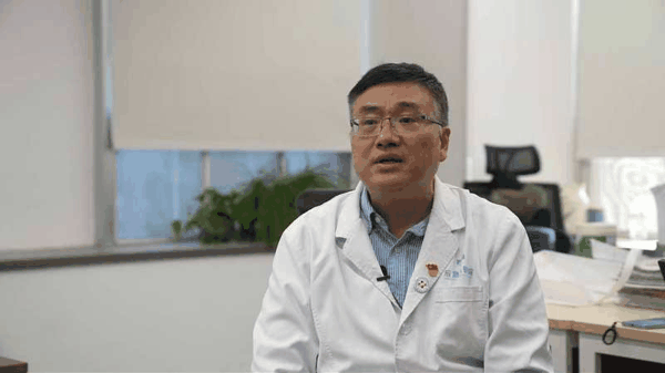 医生缪国斌。受访者供图