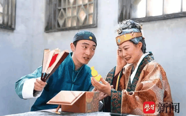 ▲特色微短剧作品《红楼说经侦——当贾母遇上四个“好儿子”》演绎反诈。图/扬子晚报紫牛新闻