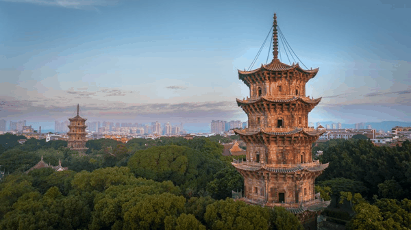 福建泉州开元寺塔镇国塔仁寿塔。图/IC photo