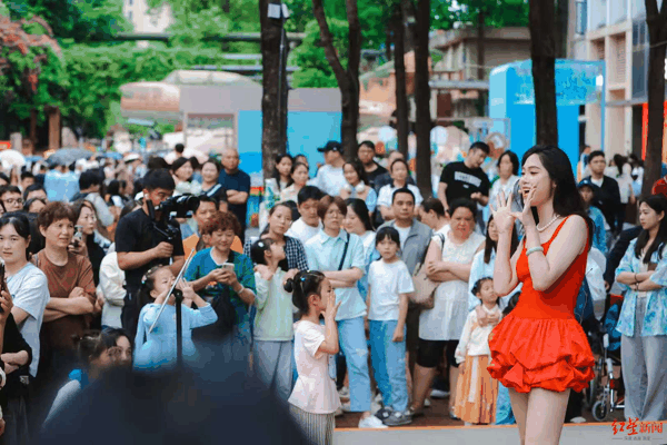 ▲时代如歌音乐剧表演