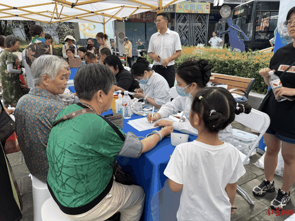 ▲成都公交“‘铃’听民生、焕新出行”开门听音活动现场