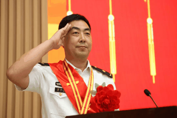2019年，侯立军荣立一等功