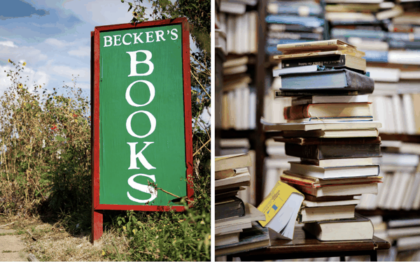 （左图）2026年8月8日，休斯顿贝克尔书店的招牌。店主查理・贝克尔将近期图书销量激增归功于“人工智能碎书”，即购买、扫描并粉碎图书以训练人工智能模型。（右图）2026年8月8日，休斯顿贝克尔书店的图书堆放整齐。（Mark Felix for The Epoch Times）