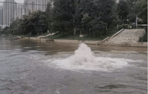 ▲原水管爆裂场景