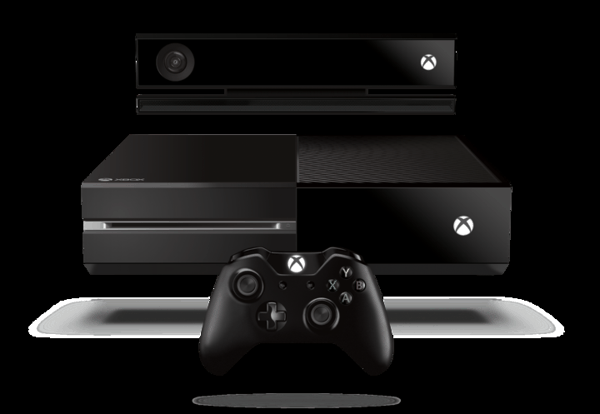 图｜2013 年初代 Xbox One 与配件官方图（图源 Xbox Wire）