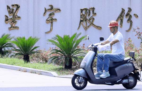 ▲星宇股份车灯生产基地。图据视觉中国