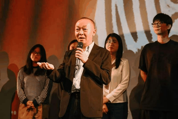 北京市文联党组成员、副主席王诚。