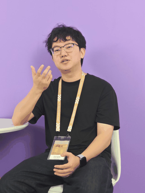 00后连续创业者、默造创始人孙东来接受记者采访。新京报贝壳财经记者 罗亦丹 摄