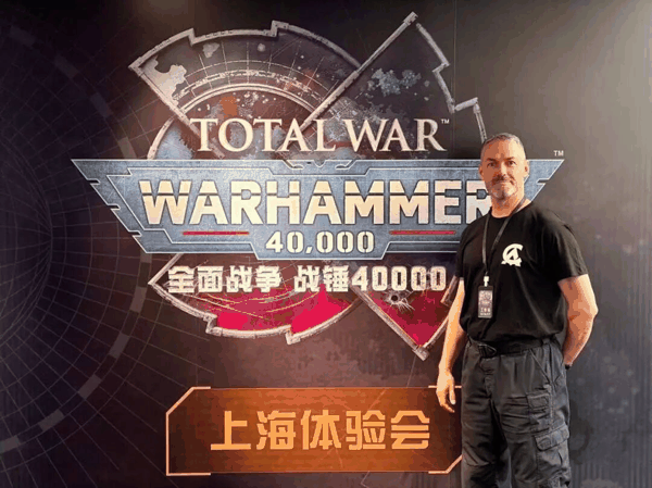 Chris Toepker会说一口流利的中文，也曾于20多年前参与《万智牌》在中国地区的落地和推广工作