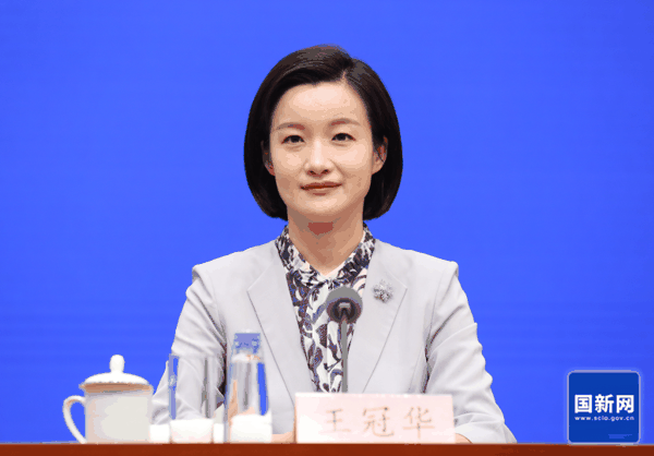 ▲国家统计局新闻发言人、国民经济综合统计司副司长王冠华 图据国新网