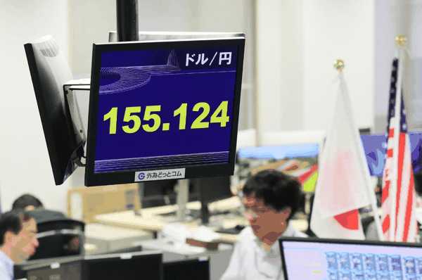 ▲当地时间2026年9月16日，日本东京都港区，一块电子屏显示日元对美元的实时汇率 图据视觉中国