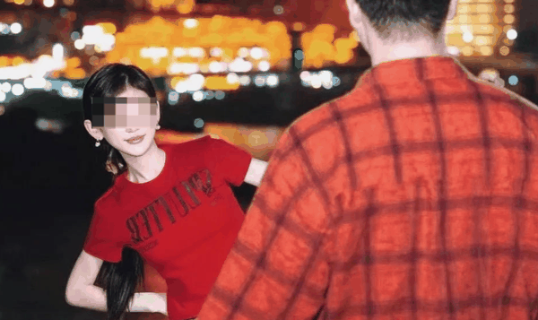 ▲莹莹此前在某平台公布的照片