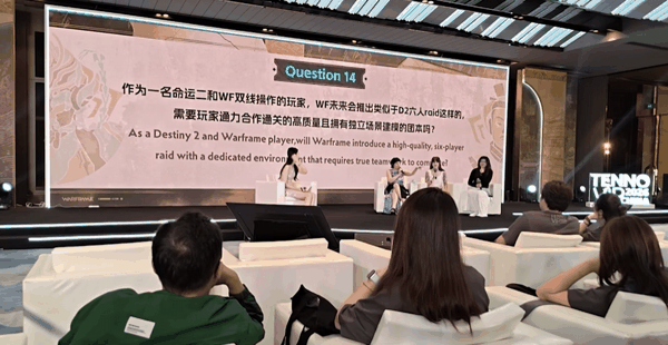 “莲妈”Rebecca笑着反问：“（这个问题）到底是谁选的？”