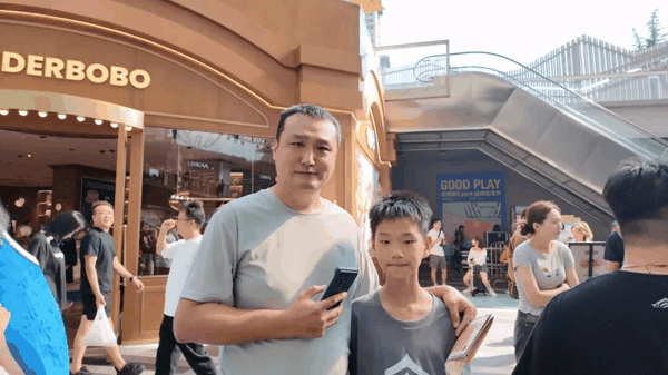 校园行上遇到的Tenno父子