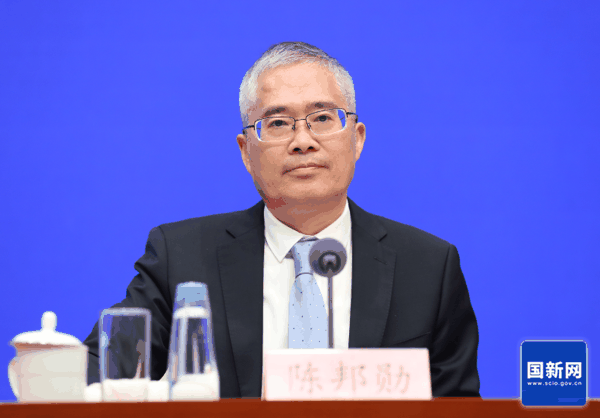 ▲农业农村部新闻发言人、发展规划司司长陈邦勋 图据国新网