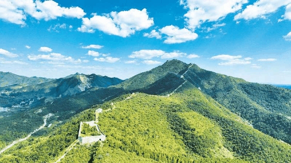 迁安市境内白羊峪段壮美的长城景色。 梁玉水 摄