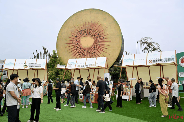 ▲第二届成都“村糖会”（都江堰市）现场