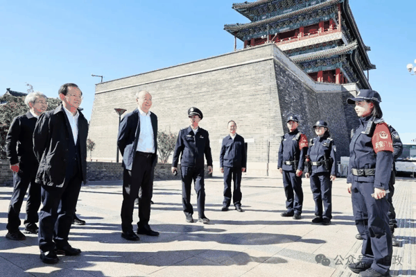 看望慰问执勤民警