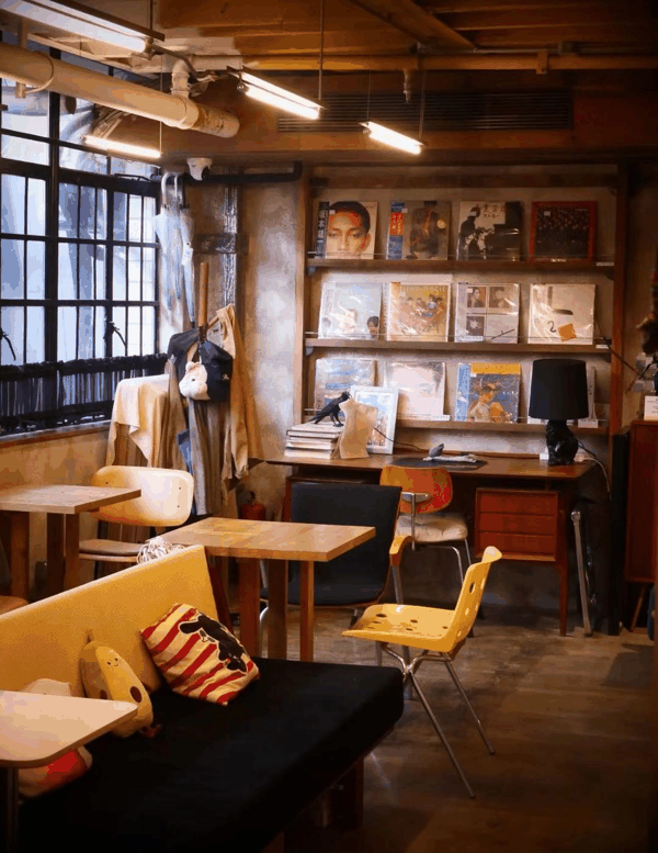 ▲小森林独立书店店内场景