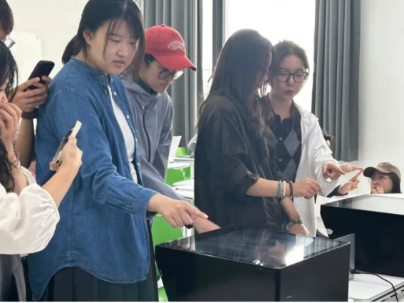 ▲北理工学生现场实践