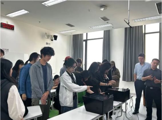 ▲北理工学生现场实践
