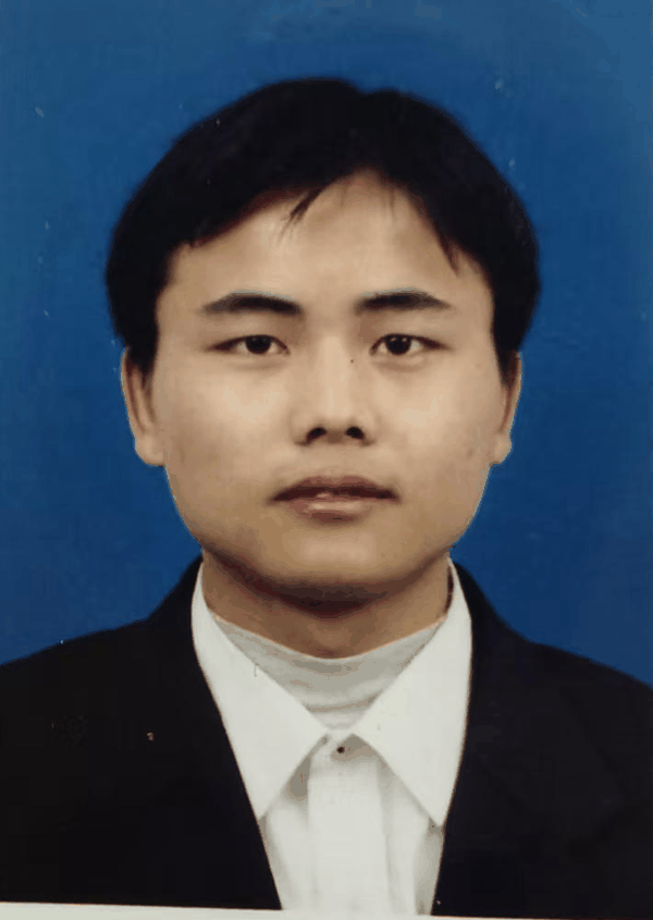 ▲韩贤文失踪前的证件照