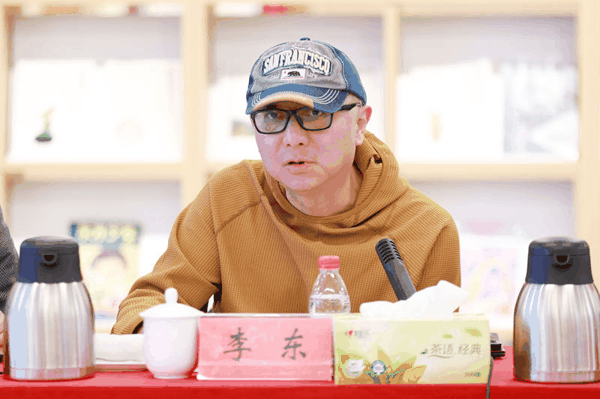 北京市文联智库专家、中国国家话剧院制作人李东。