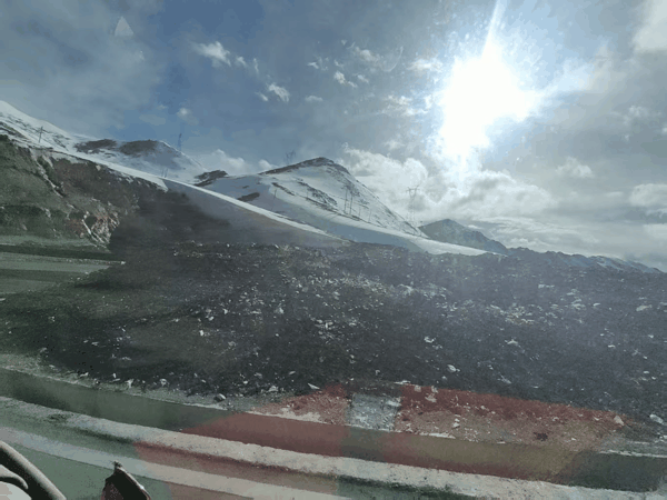 14东达山雪山.jpg