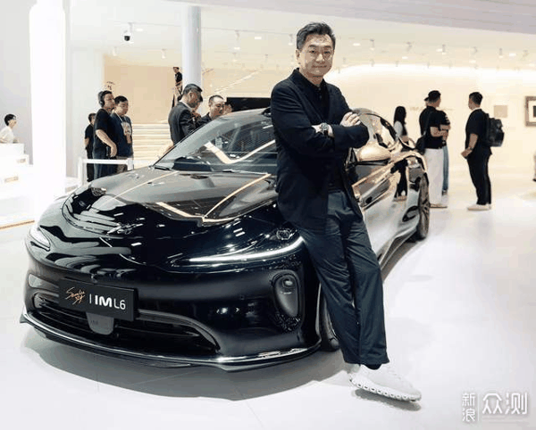 2026成都车展,智己发布“NEXT·2028”战略_新浪众测